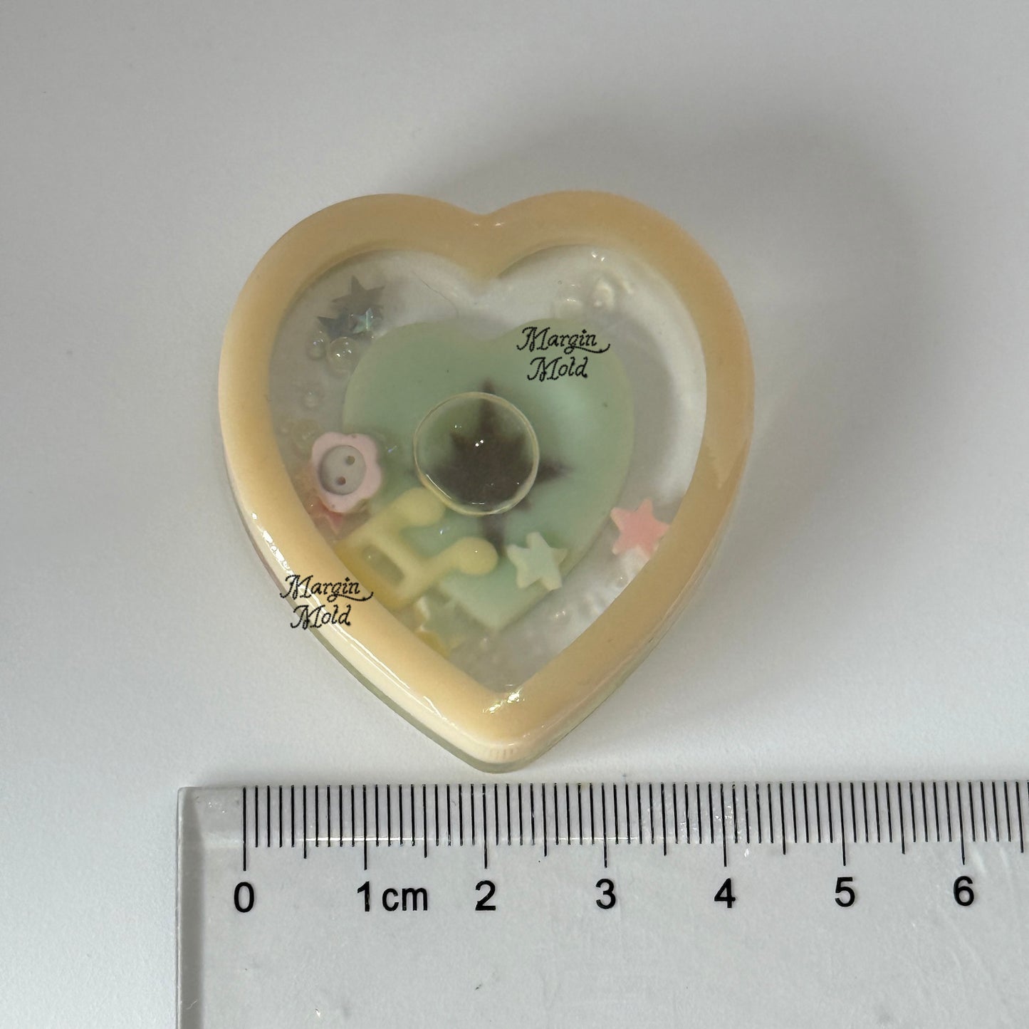 SK235 heart sparkle shaker mold, backed, acrylic, shiny