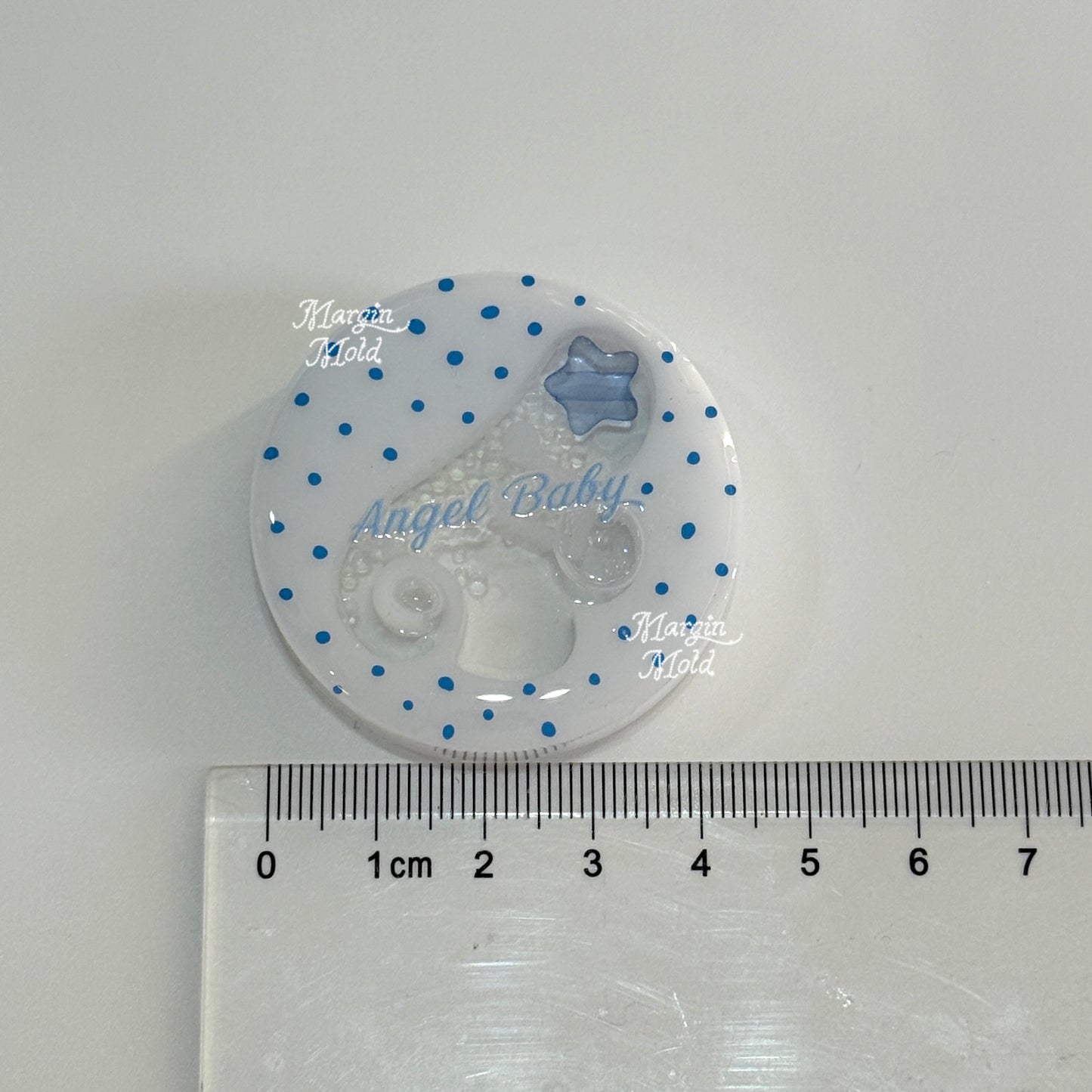 SK236 round angel wing shaker mold, backed, acrylic, shiny