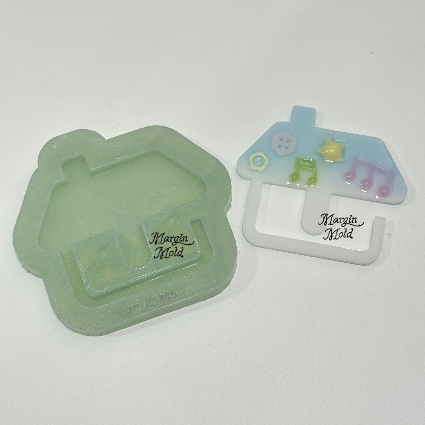 B04 house bookmark mold, acrylic, shiny