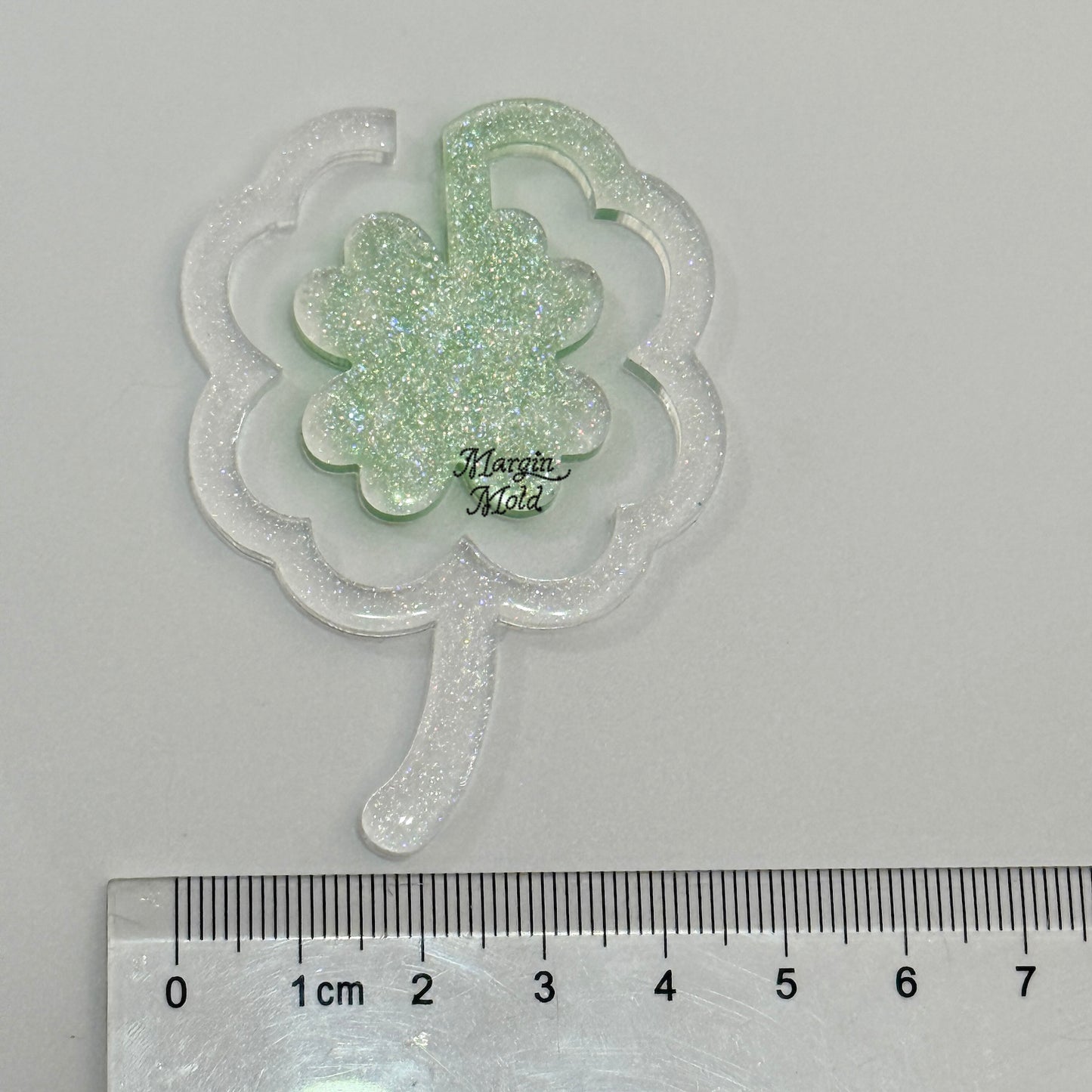 B07 lucky clover bookmark mold, acrylic, shiny