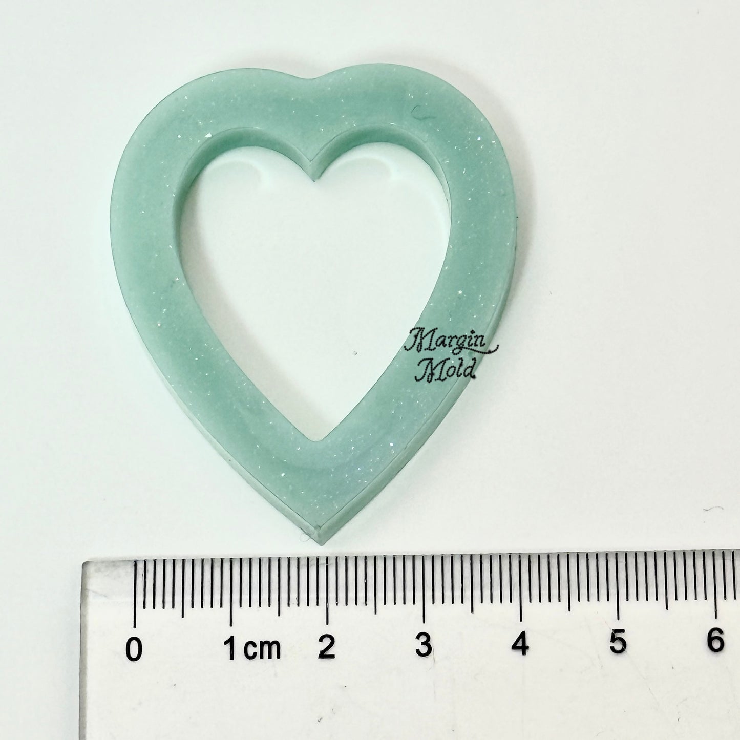 SK243 sharp heart shaker mold, backed, acrylic, shiny