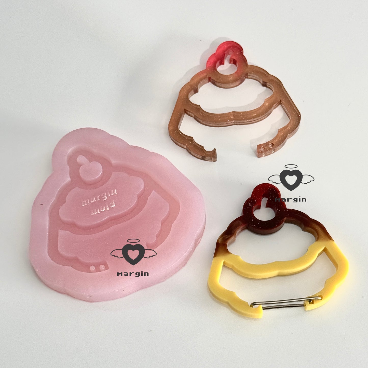 c03 carabiner mold pudding, acrylic, shiny