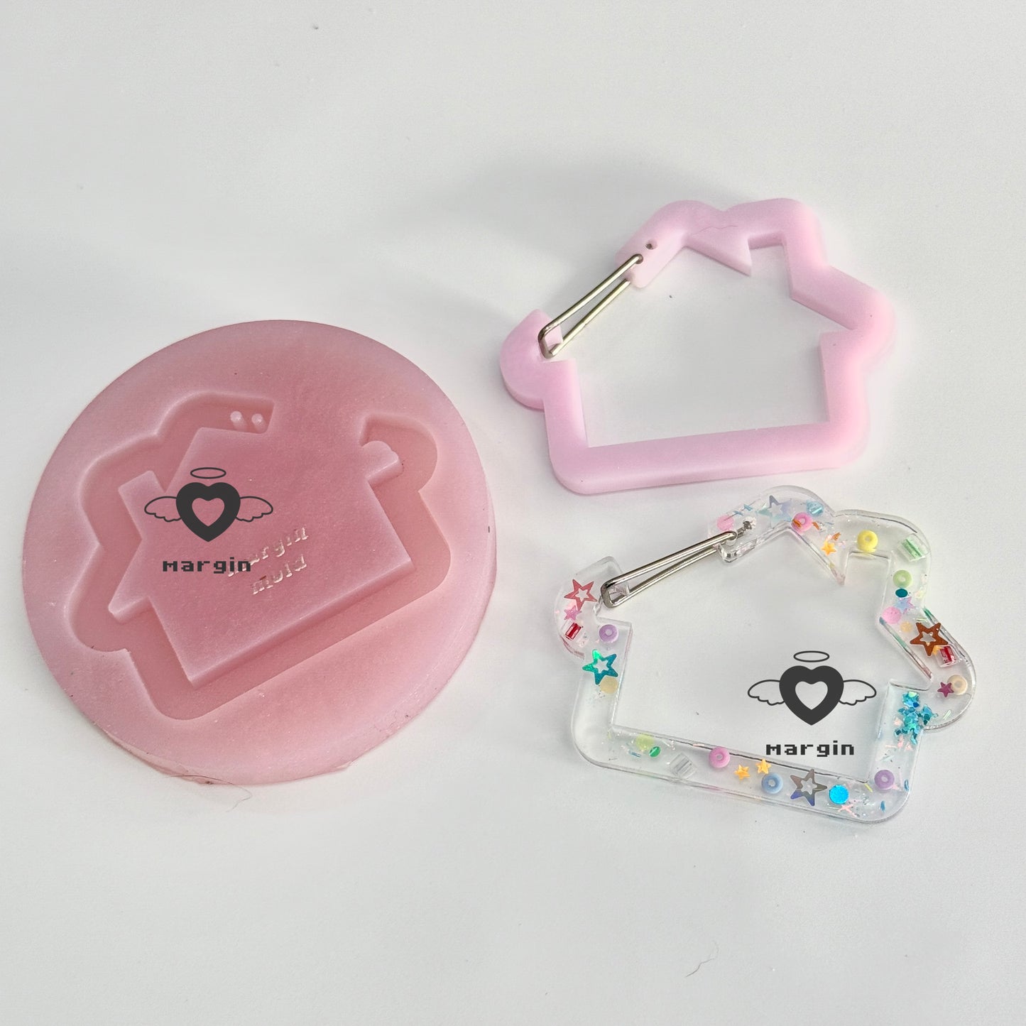 c07 carabiner mold house, acrylic, shiny