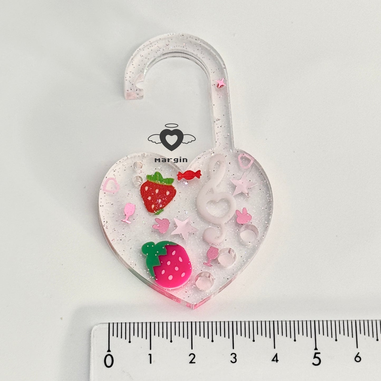 c05 carabiner mold heart lock, acrylic, shiny