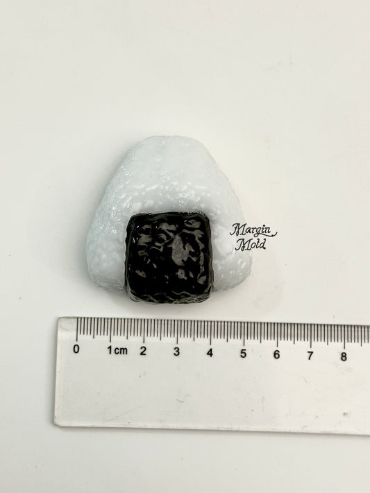 k199 riceball onigiri mold, 3d printed, shiny