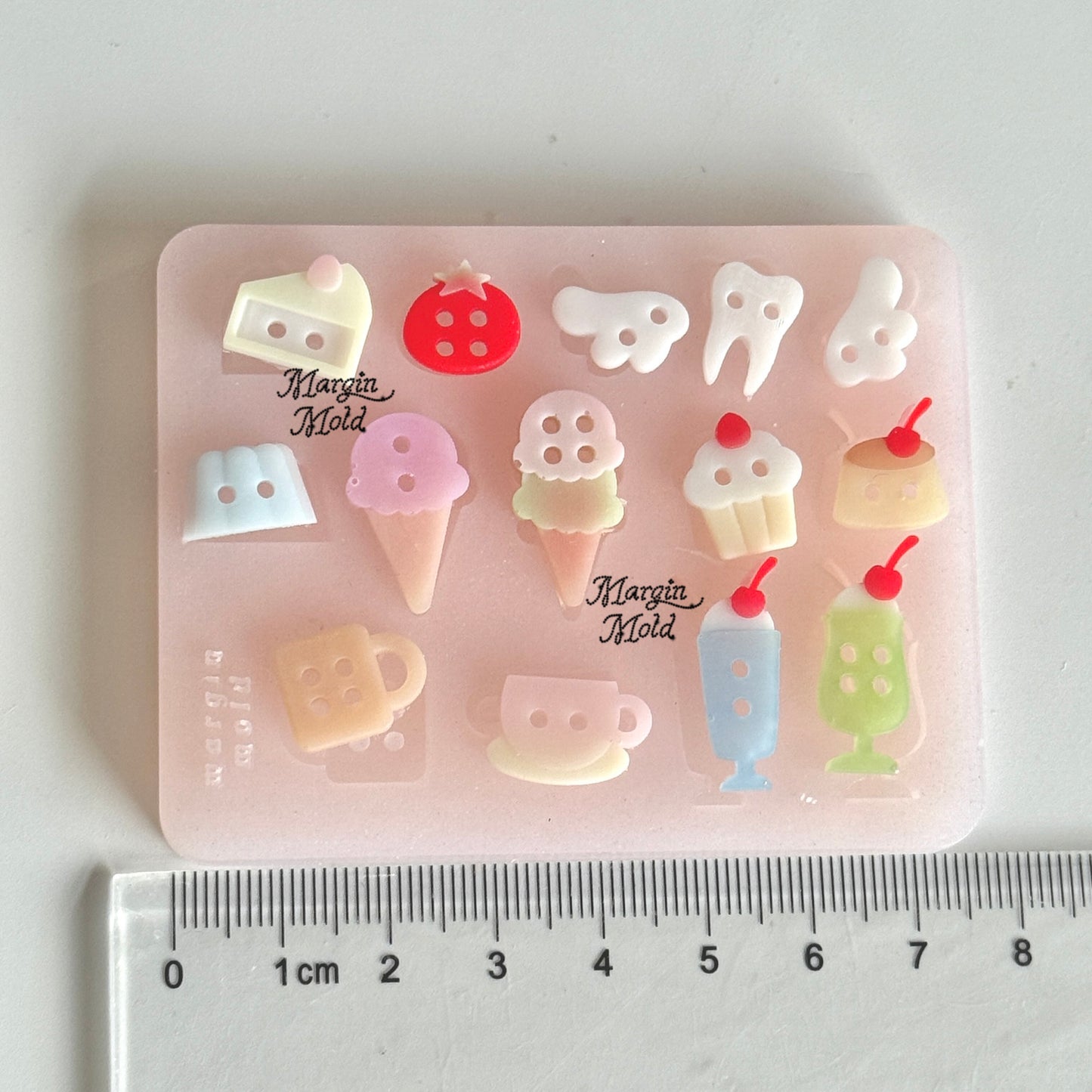 b114 bits mold sweet tooth button mold, 3d print, matte