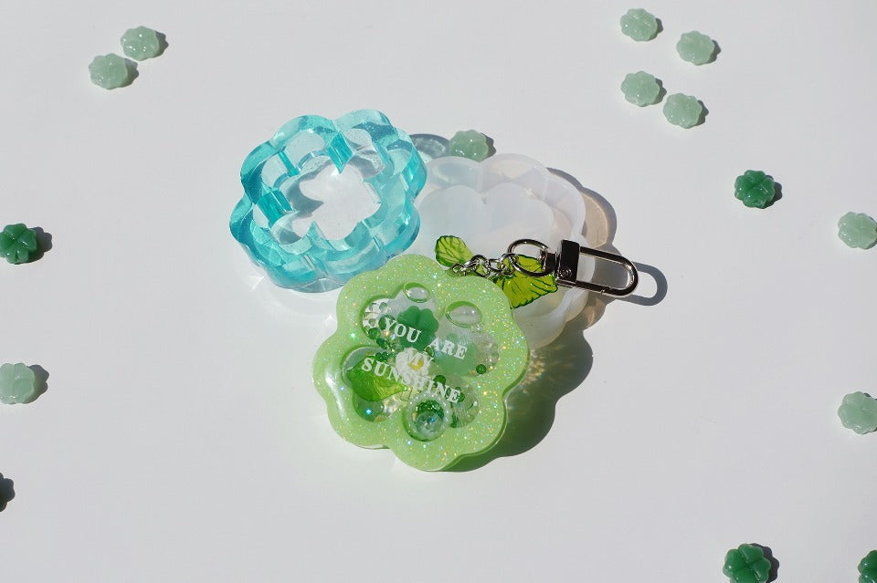 MF01 Mani Land clover shaker mold