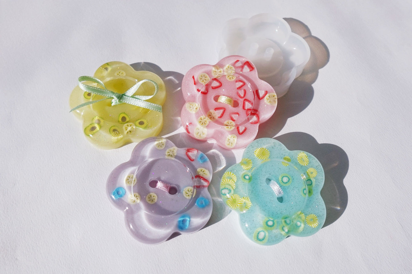 MF15 MF16 Mani Land round/flower button mold
