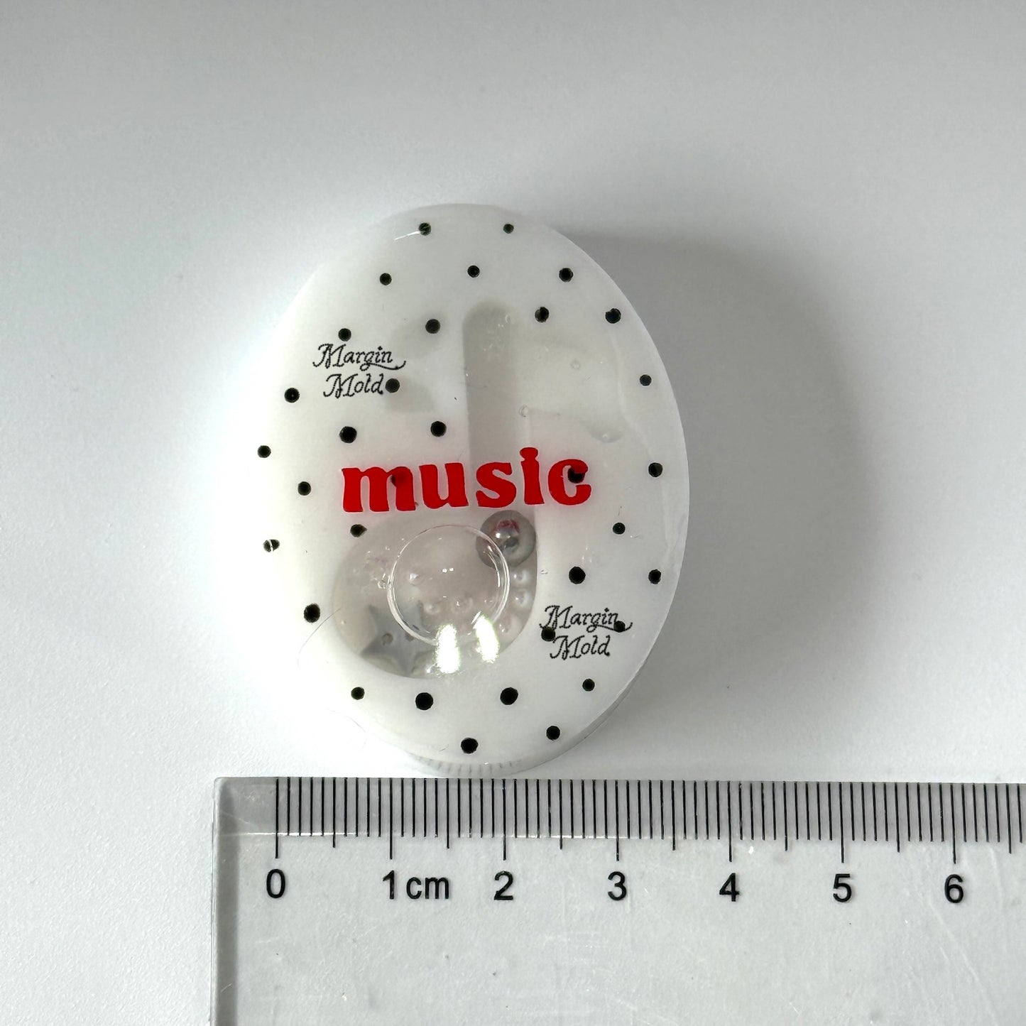 SK234 oval music note shaker mold, backed, acrylic, shiny