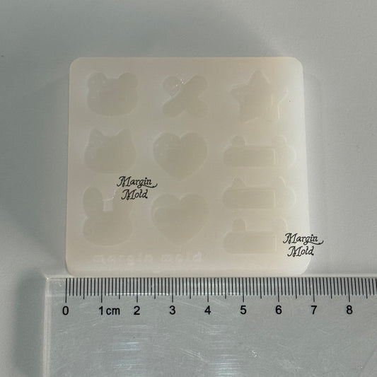 b118 bits mold patchy friends bandaid mold S bits mold, 3d print, matte