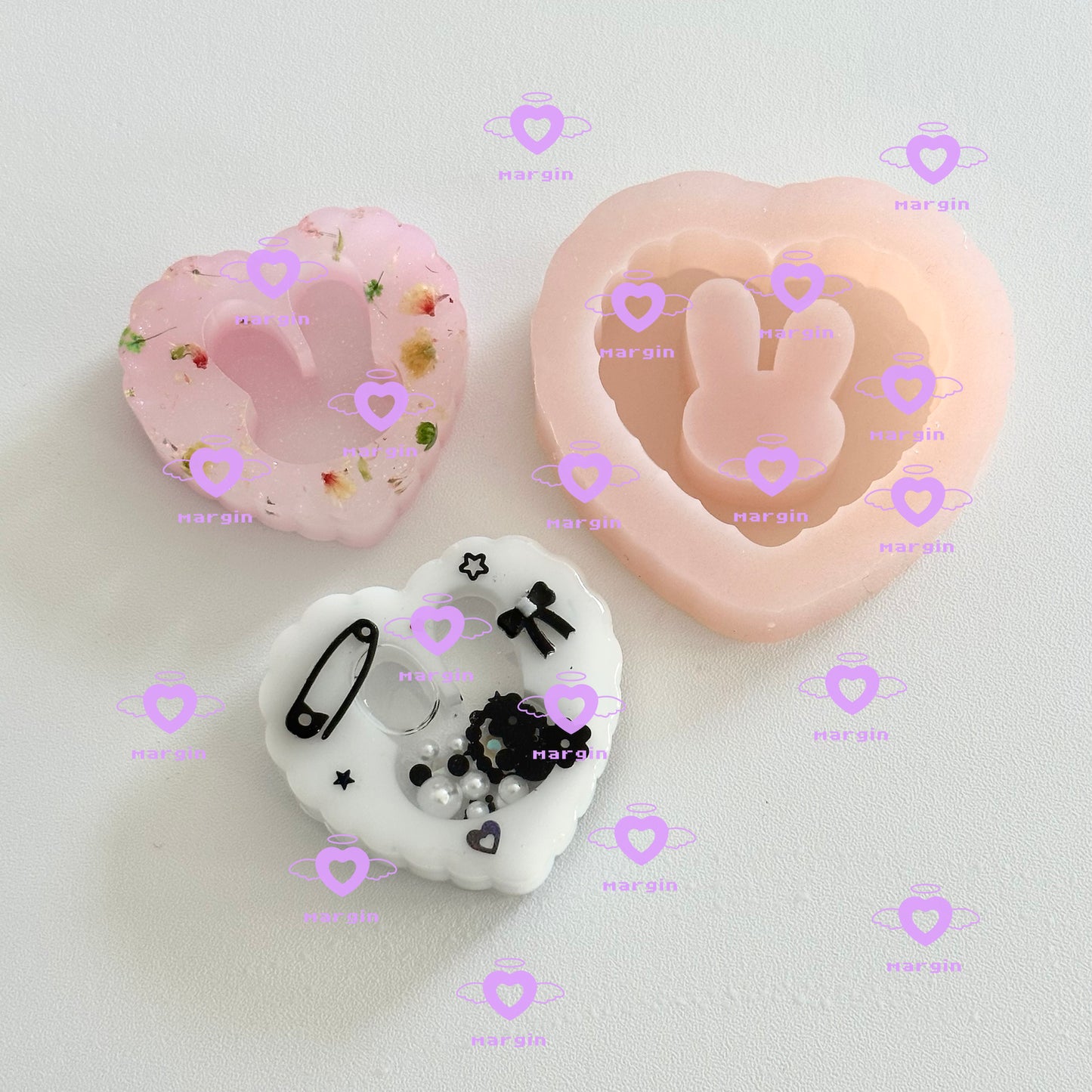 SK140 bunny head scalloped heart mold, backed, acrylic, shiny