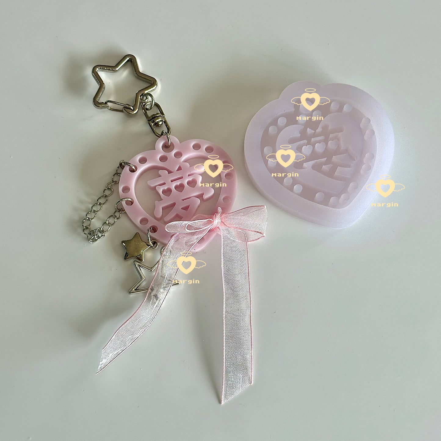 k067 k068 k069 k070 Chinese charactor heart keyring lace piercing mold 愛 夢 恋 cross, acrylic, shiny