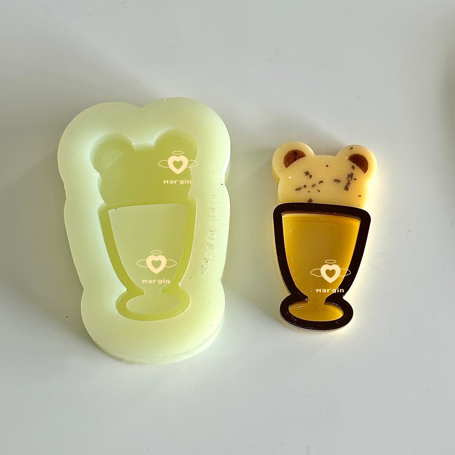 SK228 SK229 SK230 animal soda drink shaker mold, backed, acrylic, shiny