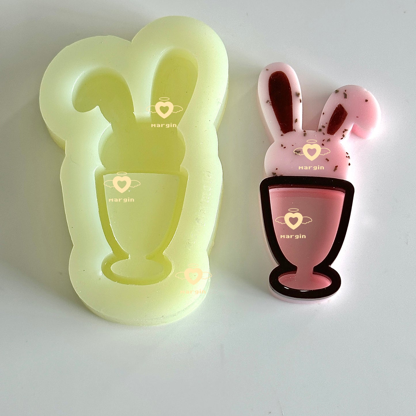 SK228 SK229 SK230 animal soda drink shaker mold, backed, acrylic, shiny