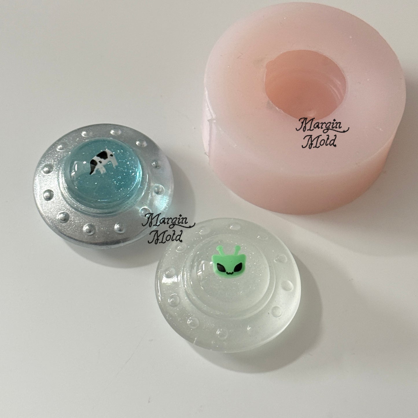 k166 3d UFO saucer mold, 3d printed, shiny