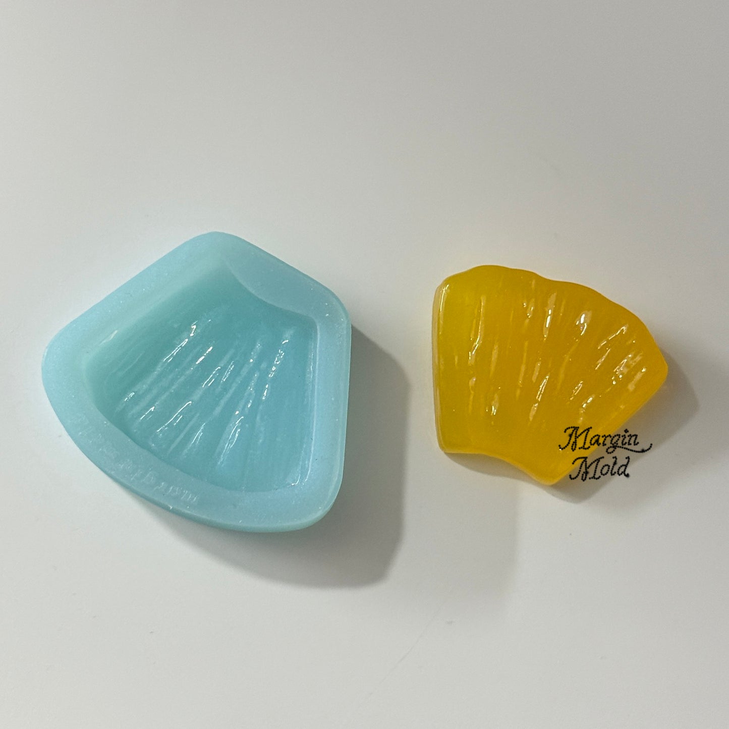 k157 pineapple slice mold, 3d printed, shiny