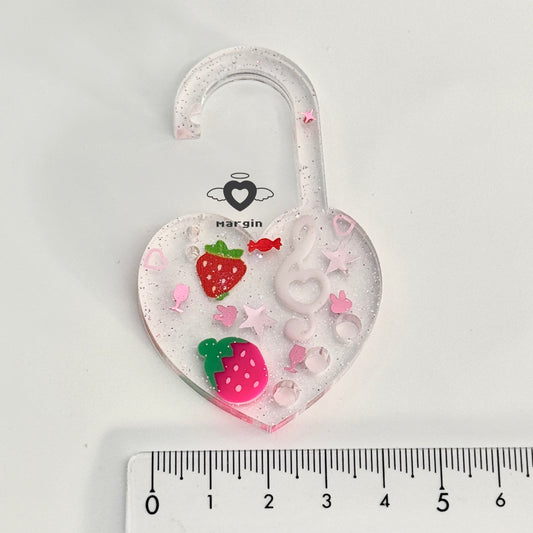 c05 carabiner mold heart lock, acrylic, shiny