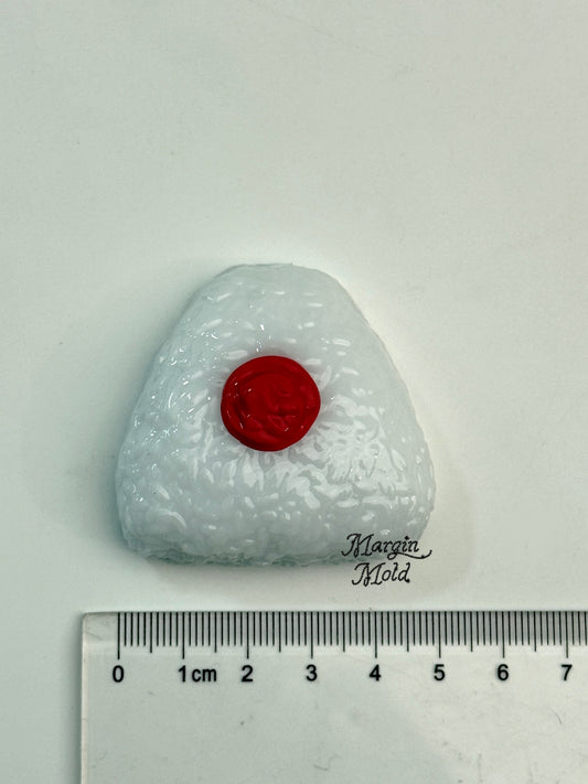 k200 riceball ume onigiri mold, 3d printed, shiny