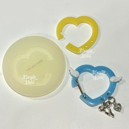 c020 carabiner mold heart with keyring holes, acrylic, shiny