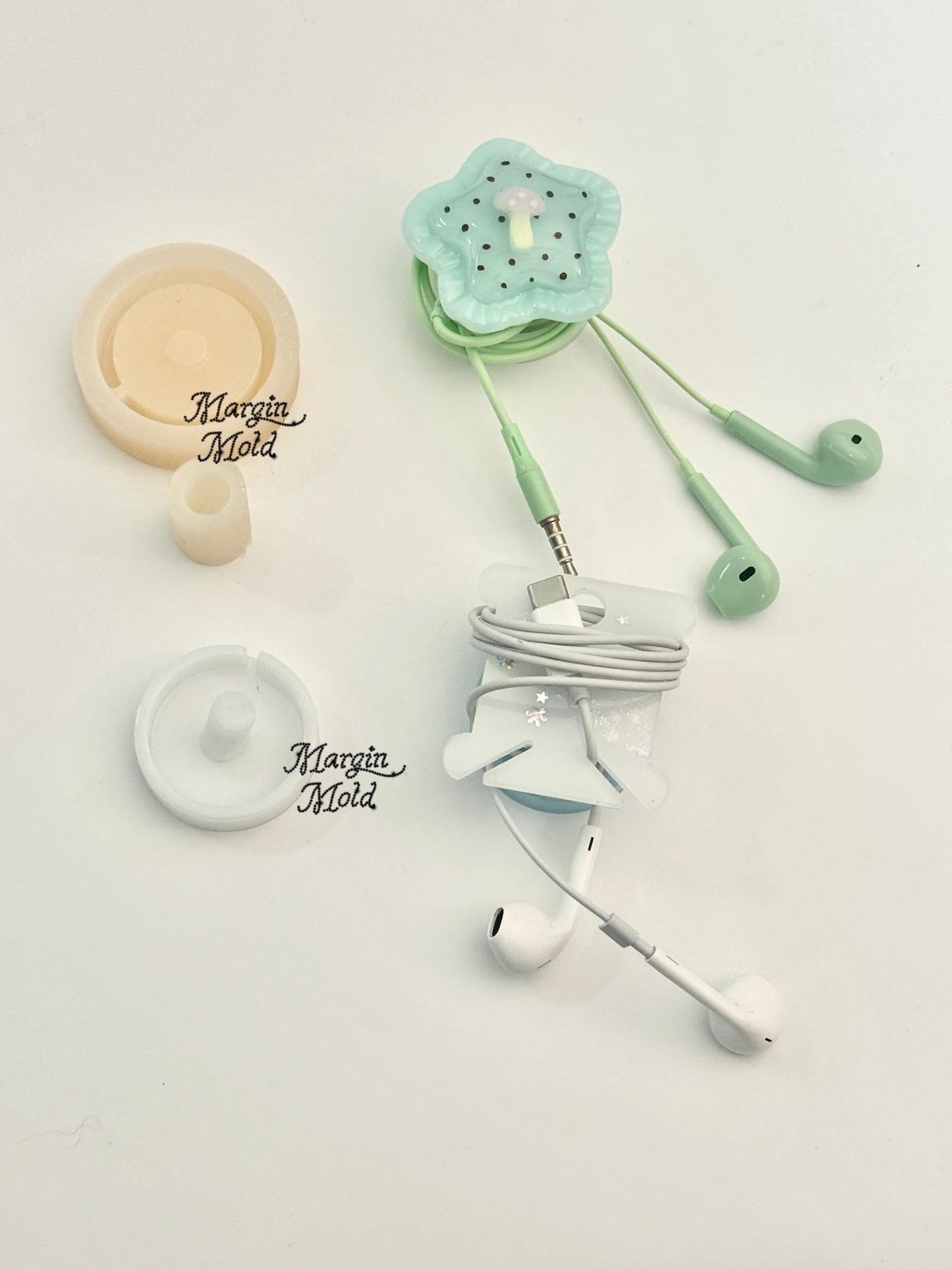 k210 wired earphone holder  mold, 3d printed, shiny